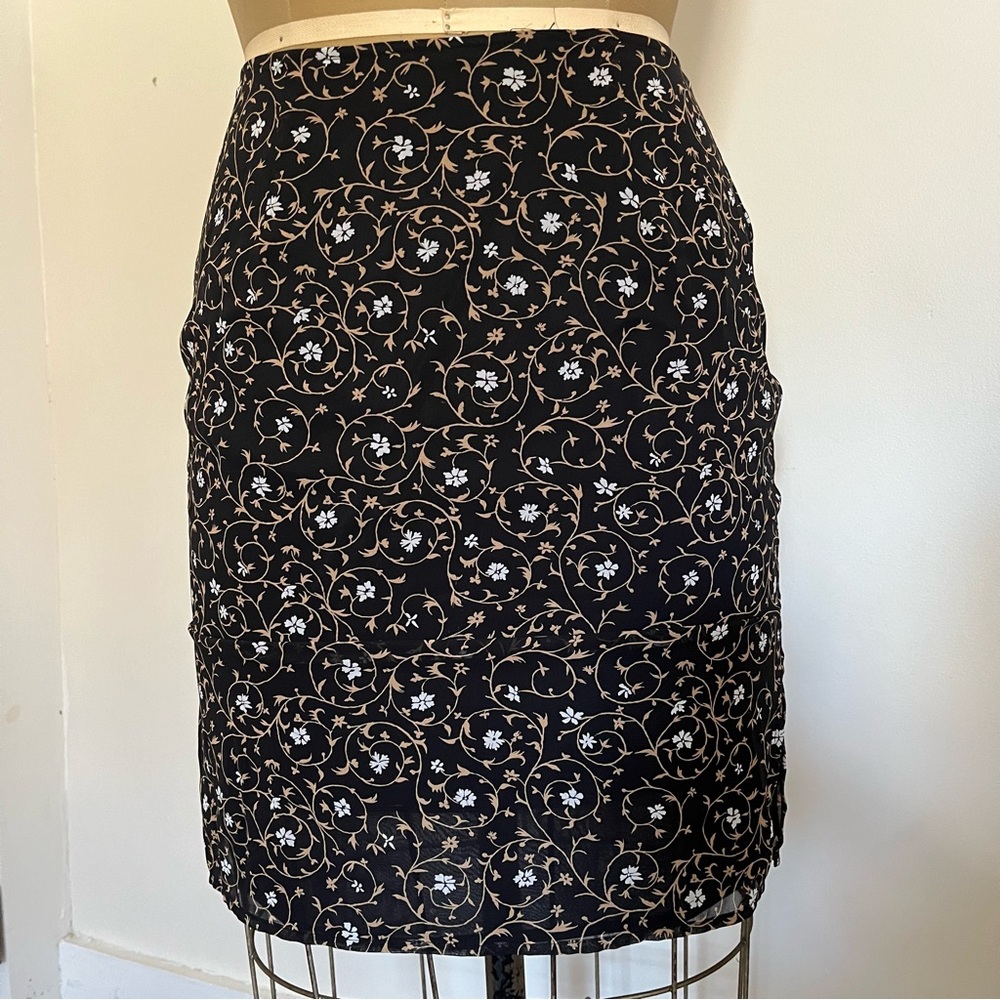 Vintage Express Women's Lined Floral Skirt Size 7/8